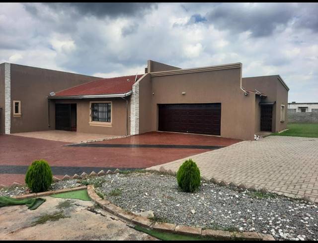 4 BEDROOM HOUSE FOR SALE IN DALESIDE